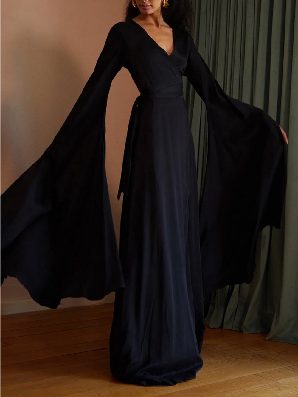 DIARRABLU Womens Maya Exaggerated Sleeve Satin Wrap Dress Black 2XL NEW